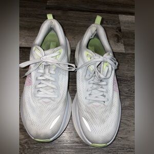 Hoka Women's Bondi 8
